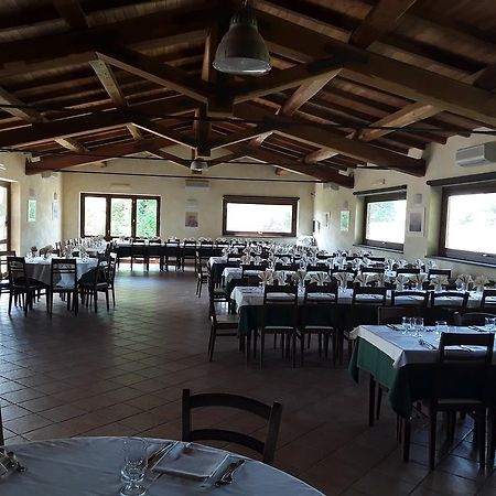 Agriturismo Monte Dell'Olmo Тревиньяно-Романо Экстерьер фото
